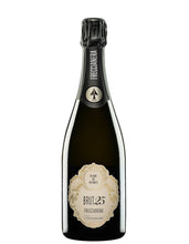 Lade das Bild in den Galerie-Viewer, Weinkeller Hohenbrunn präsentiert vom Weingut Freccianera der Fratelli Berlucci im Franciacorta eine Flasche Freccianera Brut Blanc de Blancs Franciacorta DOCG.
