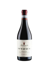 Lade das Bild in den Galerie-Viewer, Der Weinkeller Hohenbrunn präsentiert eine Weinflasche des Weingutes Marchesi Fumanelli mit Amarone Classico Riserva Octavius della Valpolicella DOCG.
